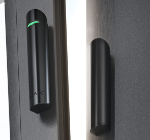 Immagine di DoorProtect Plus -  Rilevatore apertura wireless - Può essere installato anche su lucernari, che si possono lasciare aperti quando si esce da casa. - BIANCO